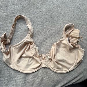 SOMA embraceable unlined lace bra 36D